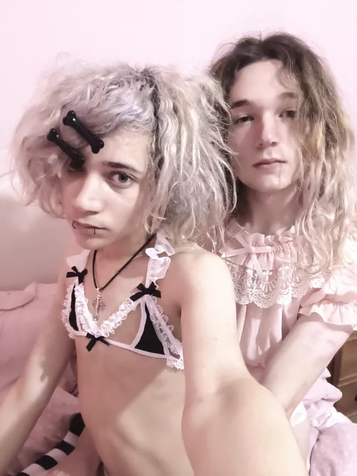 thanks for all the love on my last post, here’s me and the boyf again ♡ thanks for all the love on my last post, here’s me and the boyf again ♡