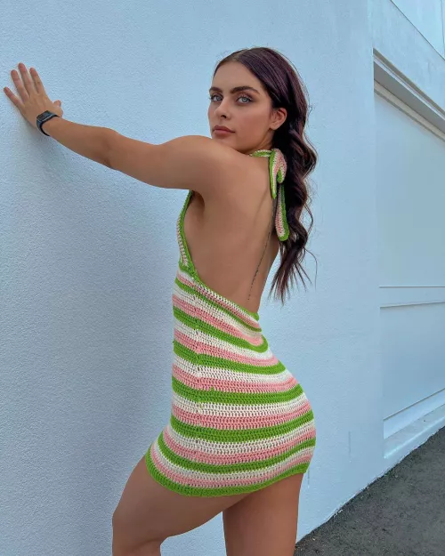 That dress… those eyes…