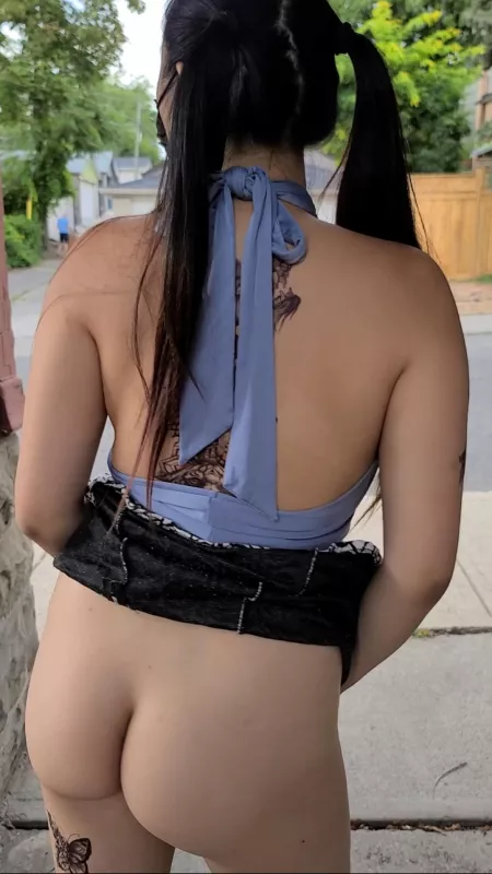 That guy got a real show from my cute little ass That guy got a real show from my cute little ass