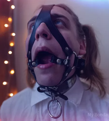 That muzzle gag makes me feel like an animal That muzzle gag makes me feel like an animal