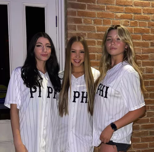 That’s a baseball! That’s a baseball!