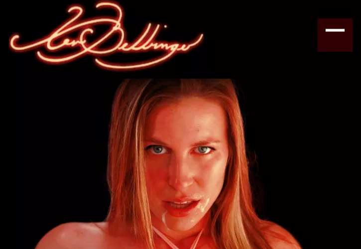 The Banner on her site tho... š¤¤...