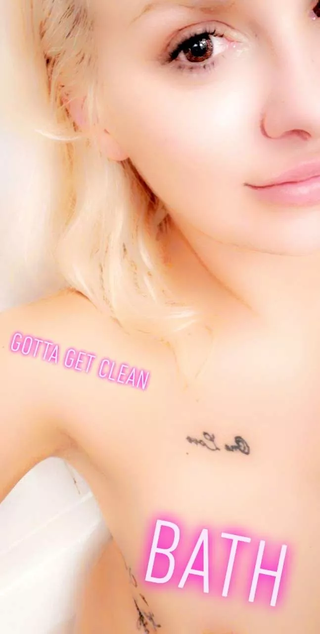 The bathtub is one of my favorite places to be always, come see my OF to see lots of content of me and interact personally. The bathtub is one of my favorite places to be always, come see my OF to see lots of content of me and interact personally.