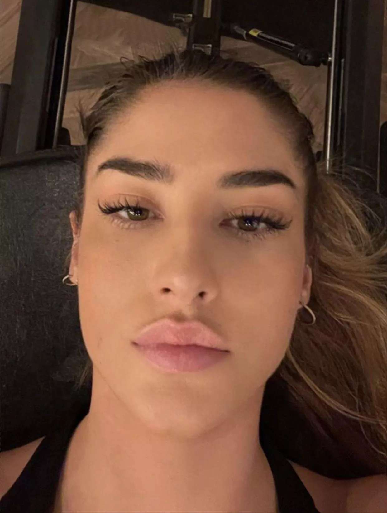 The best workout sessions is the ones where you can lay down 😅 F26