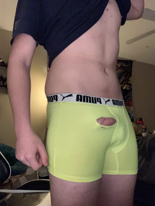 The clothes in college, smh