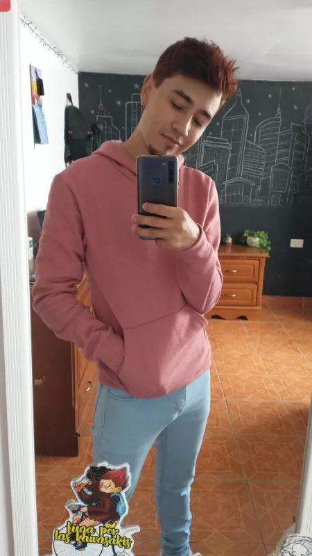 The cold weather is coming, hugs are coming The cold weather is coming, hugs are coming