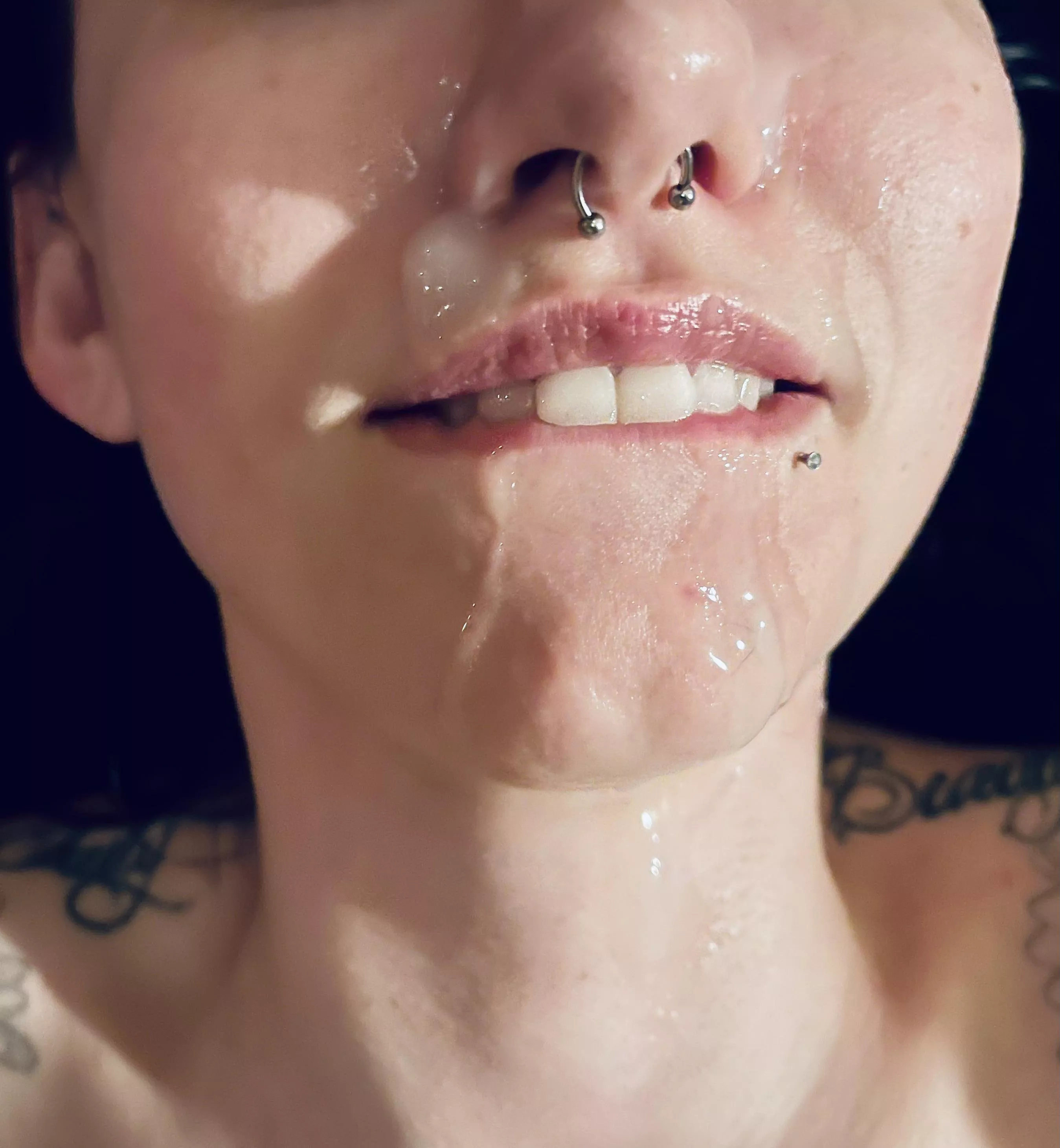 The drip down from my eyes left a smile on my face 😂💦💦💦🤤