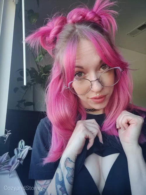 The early 2000s called this morning and said they wanted their hair back. You cannot has, tis mine!