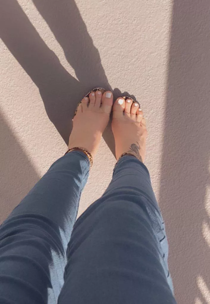 The first 10 can worship me The first 10 can worship me