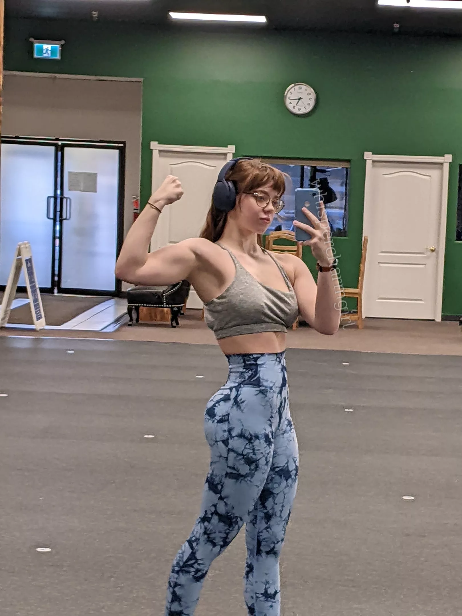 The Goal's to look badass (20F) The Goal's to look badass (20F)