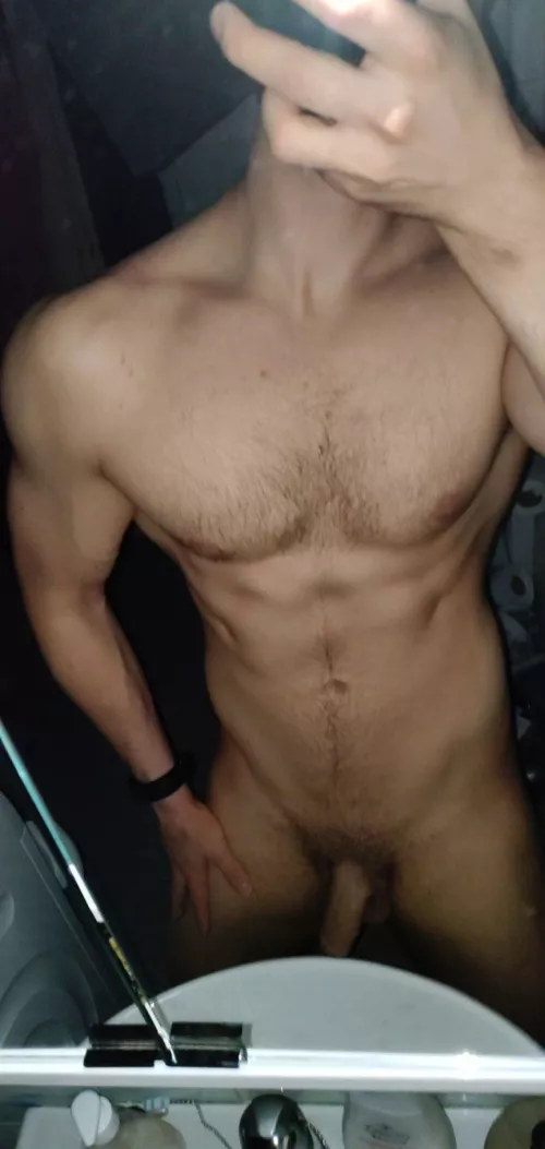 The gym lights went out but I had to show off🤭 (m)