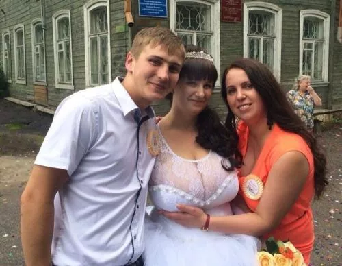 The Milk jugs on her ππΌπΌ what a lucky man. The Milk jugs on her ππΌπΌ what a lucky man.