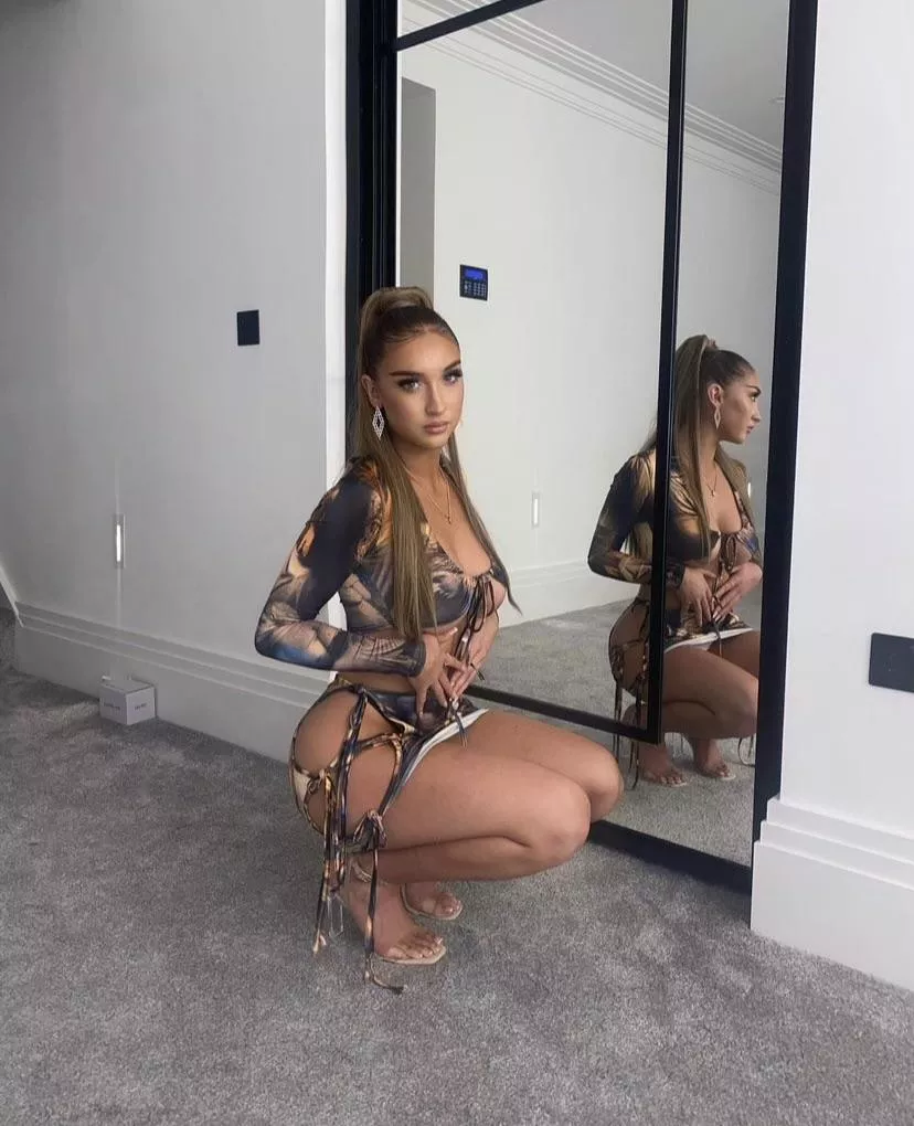 The mirror is blessing us