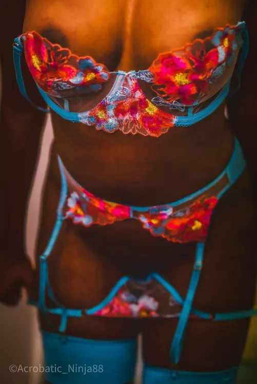 The mood she [f]sets on saturday nights