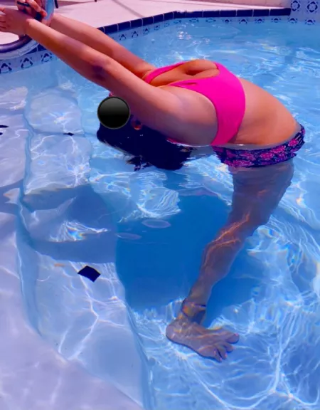 The most flexible milf on the block ?