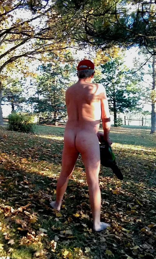 The neighbor gal offered me a blow job! I should have known better. 😐 The neighbor gal offered me a blow job! I should have known better. 😐