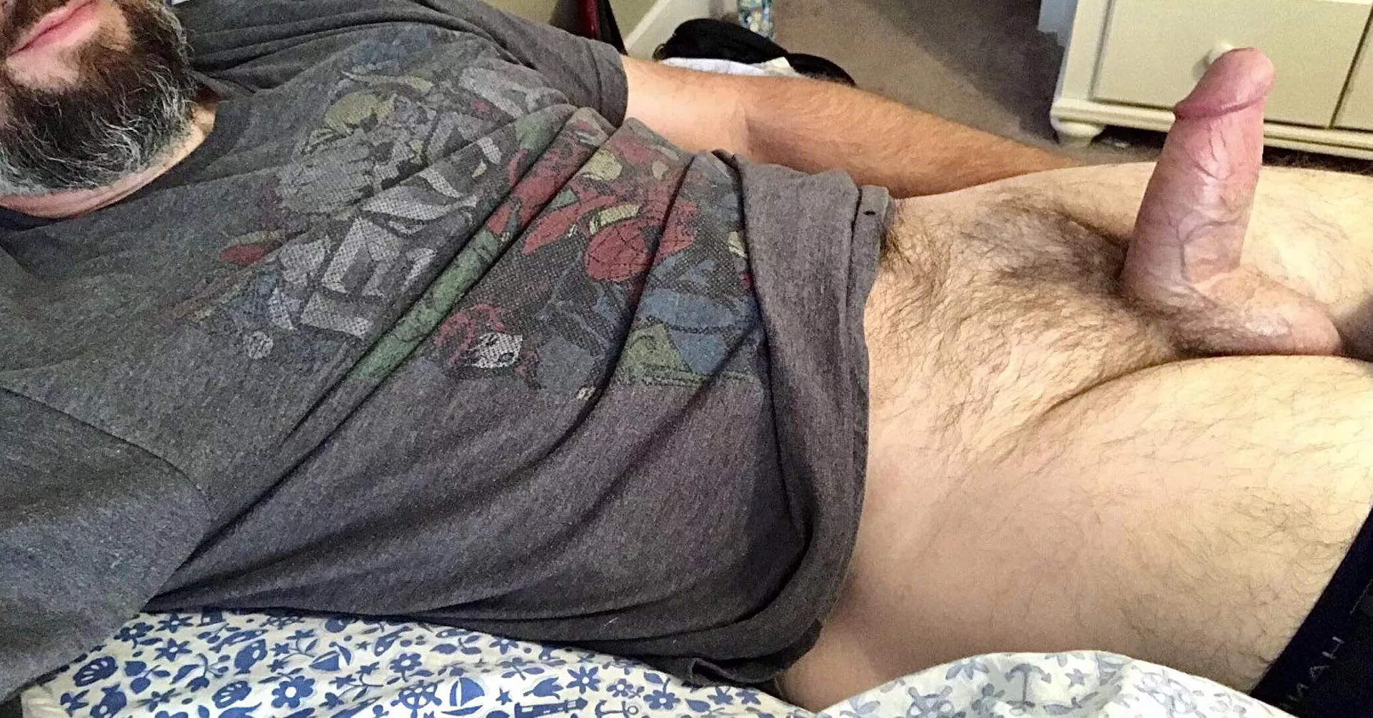 The nerdy neighborhood dad [45] has some free time. Can you can fit me in your…schedule? 🙂