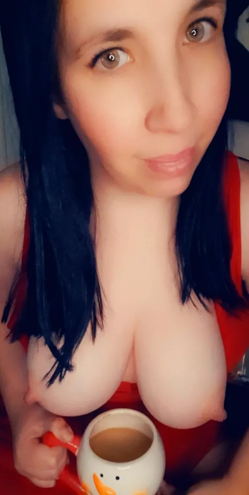 The only package I want this Christmas is yours 😈😜💋