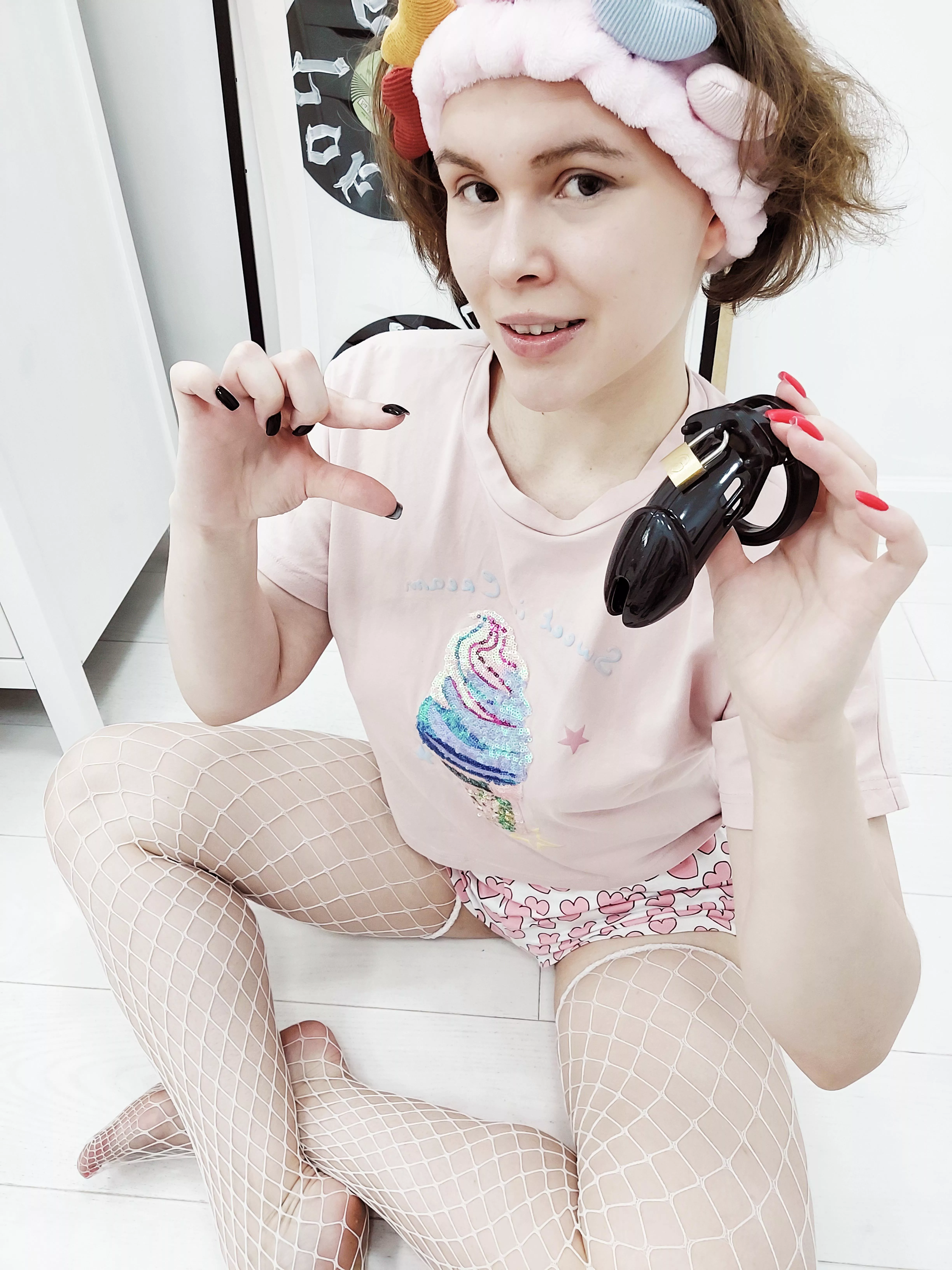 The only thing your dick is good [f]or is to stay inside this cage