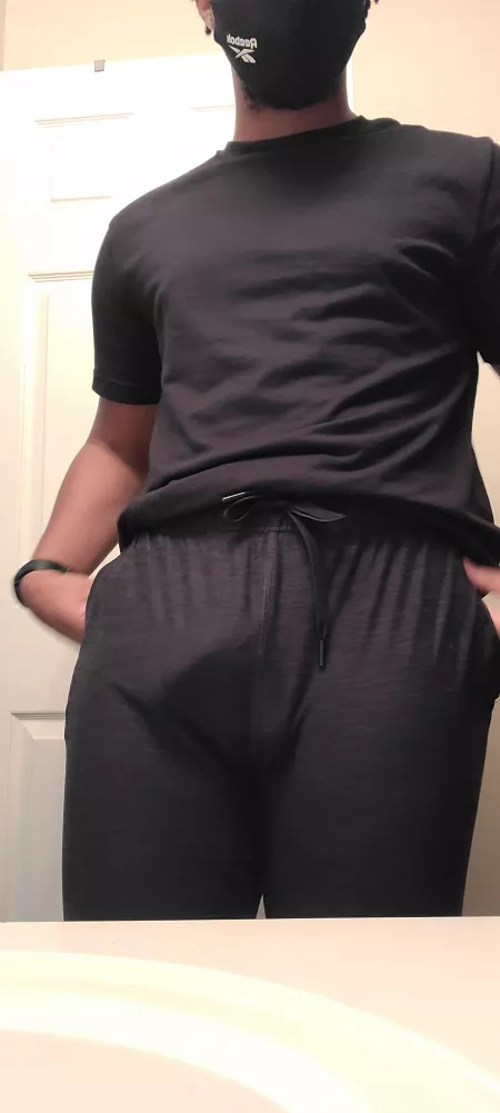 The pants don't hide much as you can see The pants don't hide much as you can see