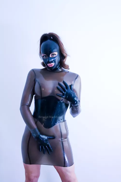 The perfect corset dress 🙋🏻‍♀️👗😈🖤✨ xx