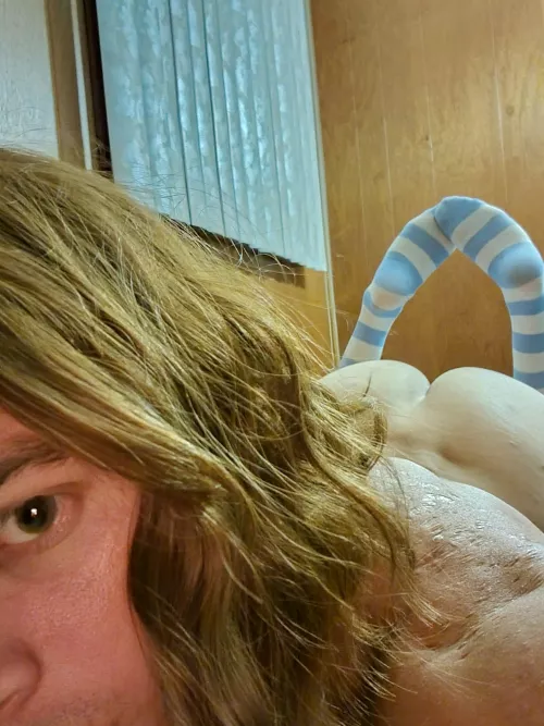 the pose just like the girls, I'm ready to be filled 🥺👉👈🍑💦🍆