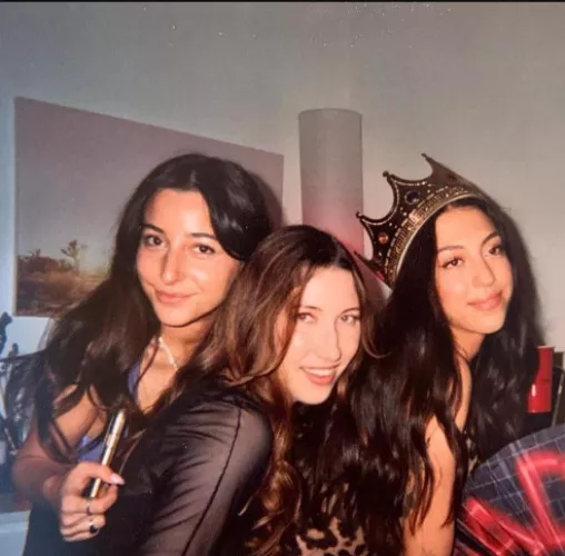 The queen and besties The queen and besties