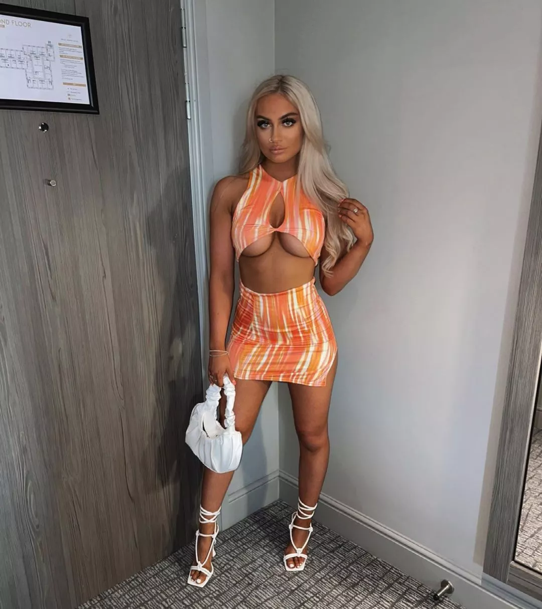 The ring through the nose finishes her off perfectly! The ring through the nose finishes her off perfectly!