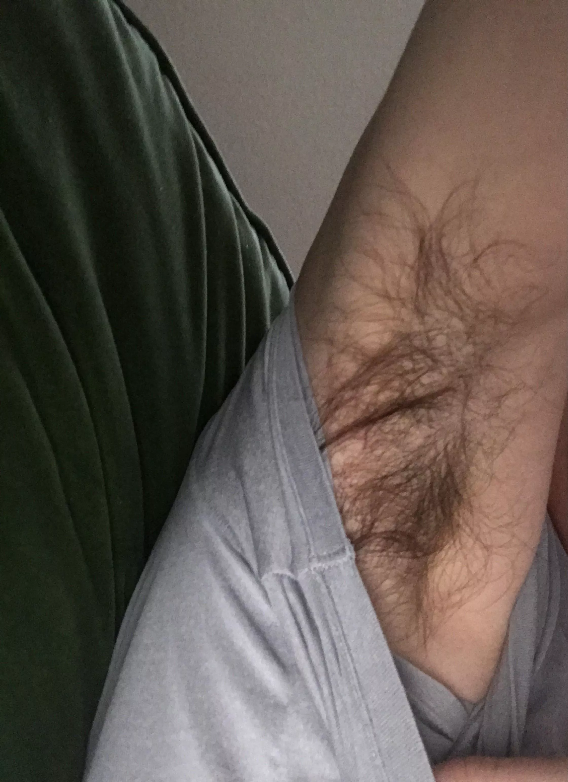 The smell is keeping me hard