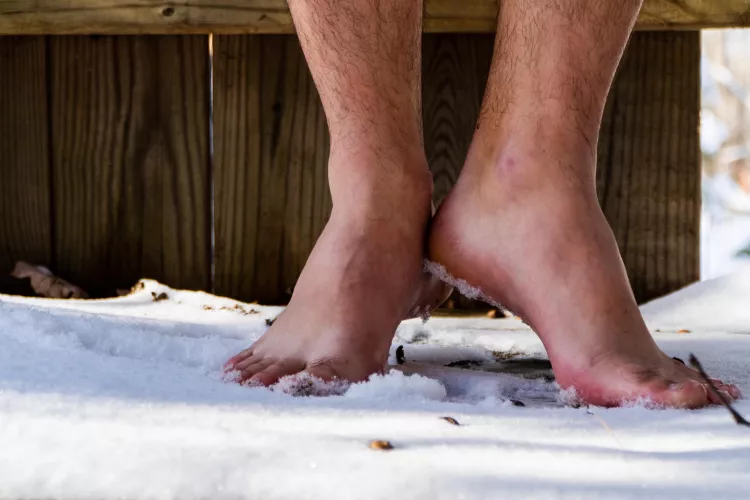 The snow feels so good between my toes, until I can’t feel them anymore… How should I warm them up?