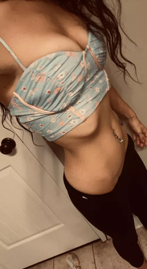The tighter the tummy the tighter the ๐ฑ;)