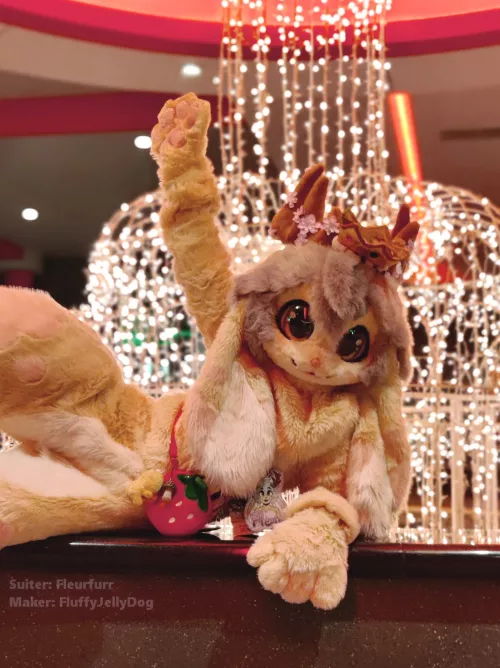The twinkle in your eye is brighter than the lights~ (Suiter: Fleurfurr Suit maker: FluffyJellyDog)