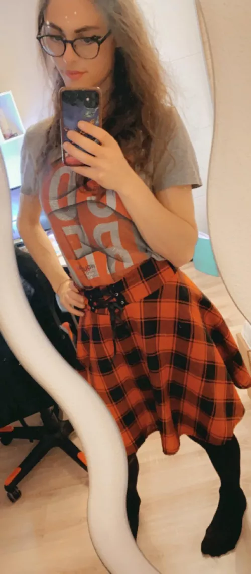 The weekend is the best~~🥰 what are you doing on this lovely day? ☺️