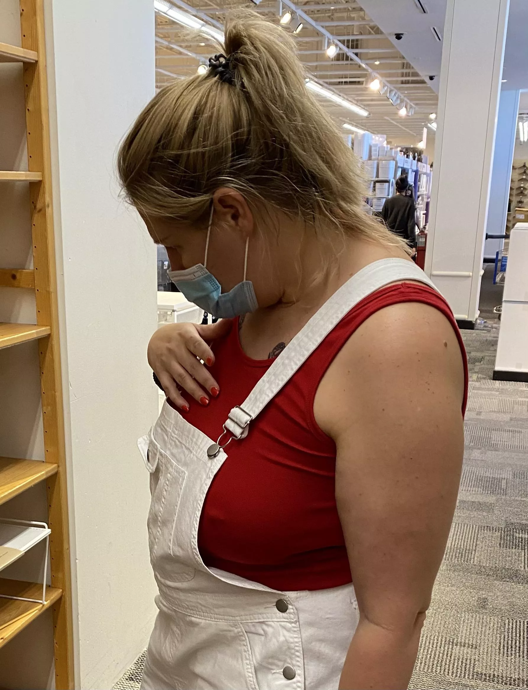 The wife in overalls The wife in overalls