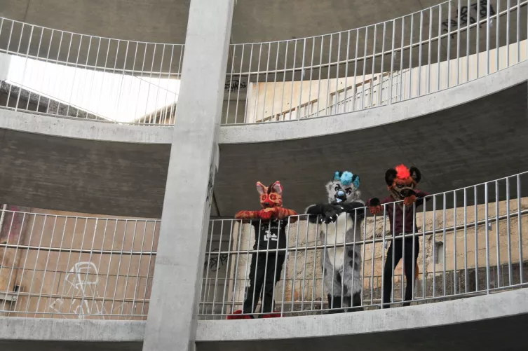 The yeens are watching... the yeens are judging...