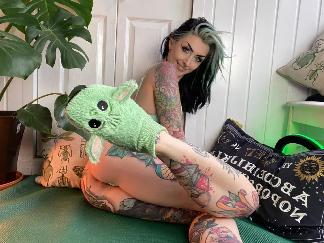 The yoda socks stay ON during sex. 😘💚 The yoda socks stay ON during sex. 😘💚