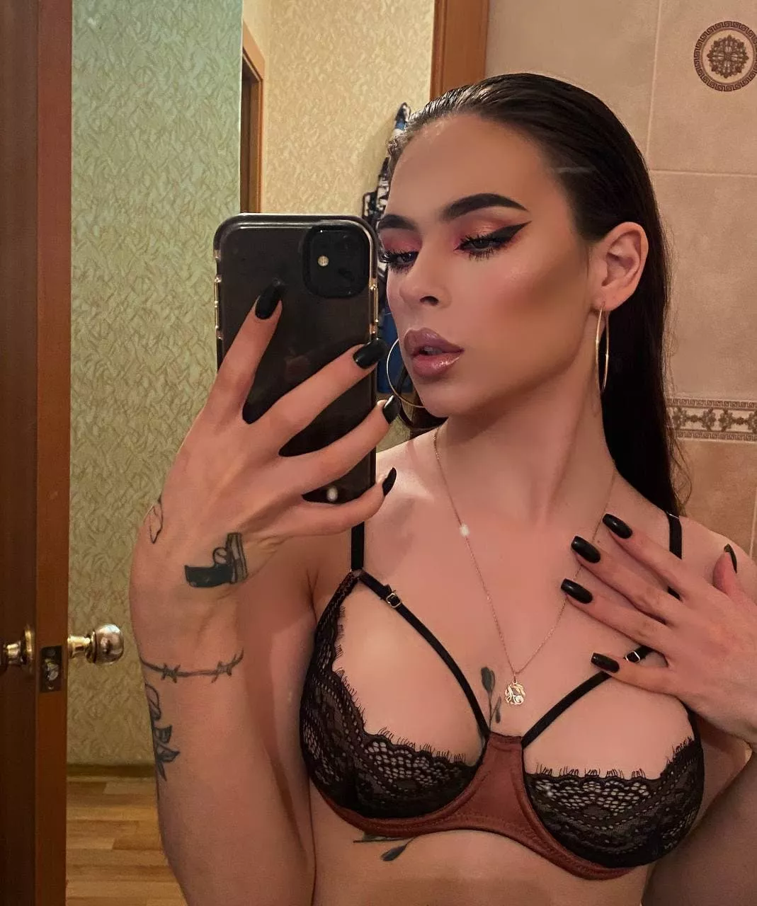 There are a lot of tattoos on my body, it shows that I like experiments and take risks