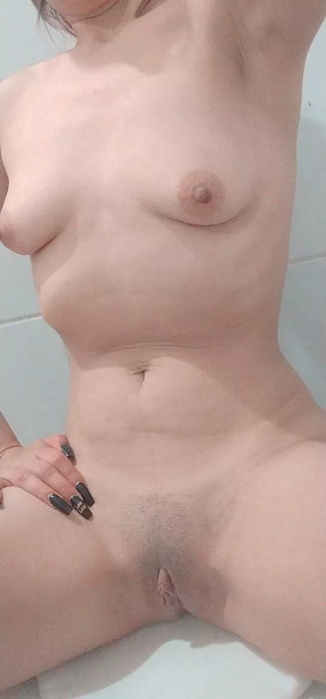 there are blemishes that are beautiful on the right eyes. I think I am no longer ashamed to show myself how I am there are blemishes that are beautiful on the right eyes. I think I am no longer ashamed to show myself how I am