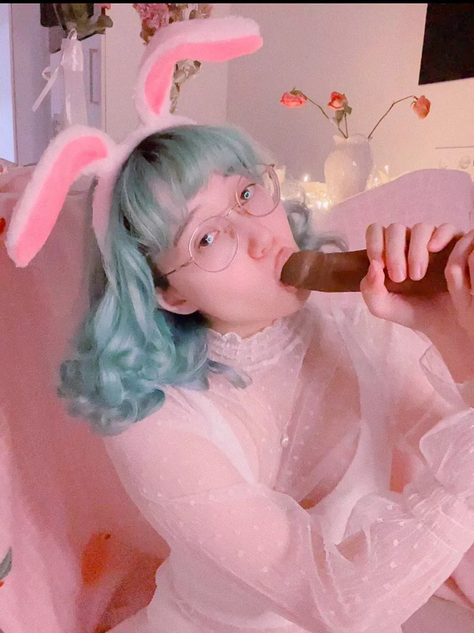 There are not enough bunny girls here, so I am a good bunny girl who loves to give you pleasure