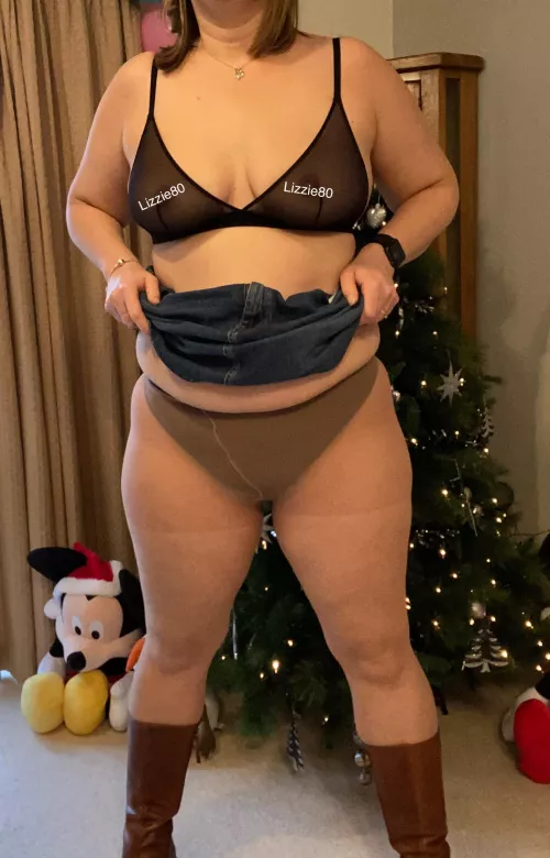 There is something wrong with this outfitβ¦.. I forgot to leave my panties off! There is something wrong with this outfitβ¦.. I forgot to leave my panties off!