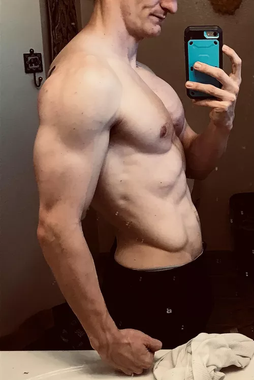 There’s nothing better than a bowl after a workout session 💨 Well maybe some good head 💦