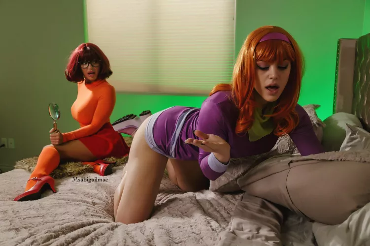 Thereβs so much fun Halloween content on my profile and being added. Cum celebrate Spooky Season with me π»π