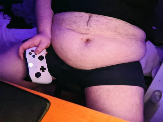 there's space under my desk yknow...😏