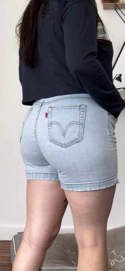 These are my favorite shorts to wear in public π€