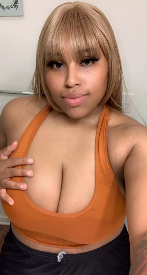 These are my “ Please breed me “ eyes