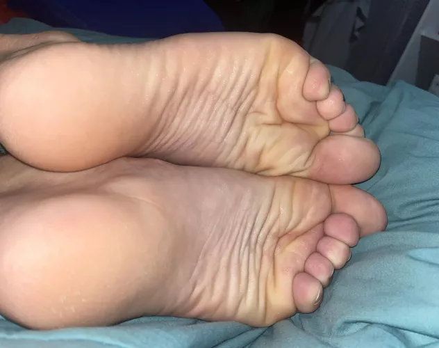 they are out of the blanket, what u gonna do? ππ make sure to be very naughty π dms open