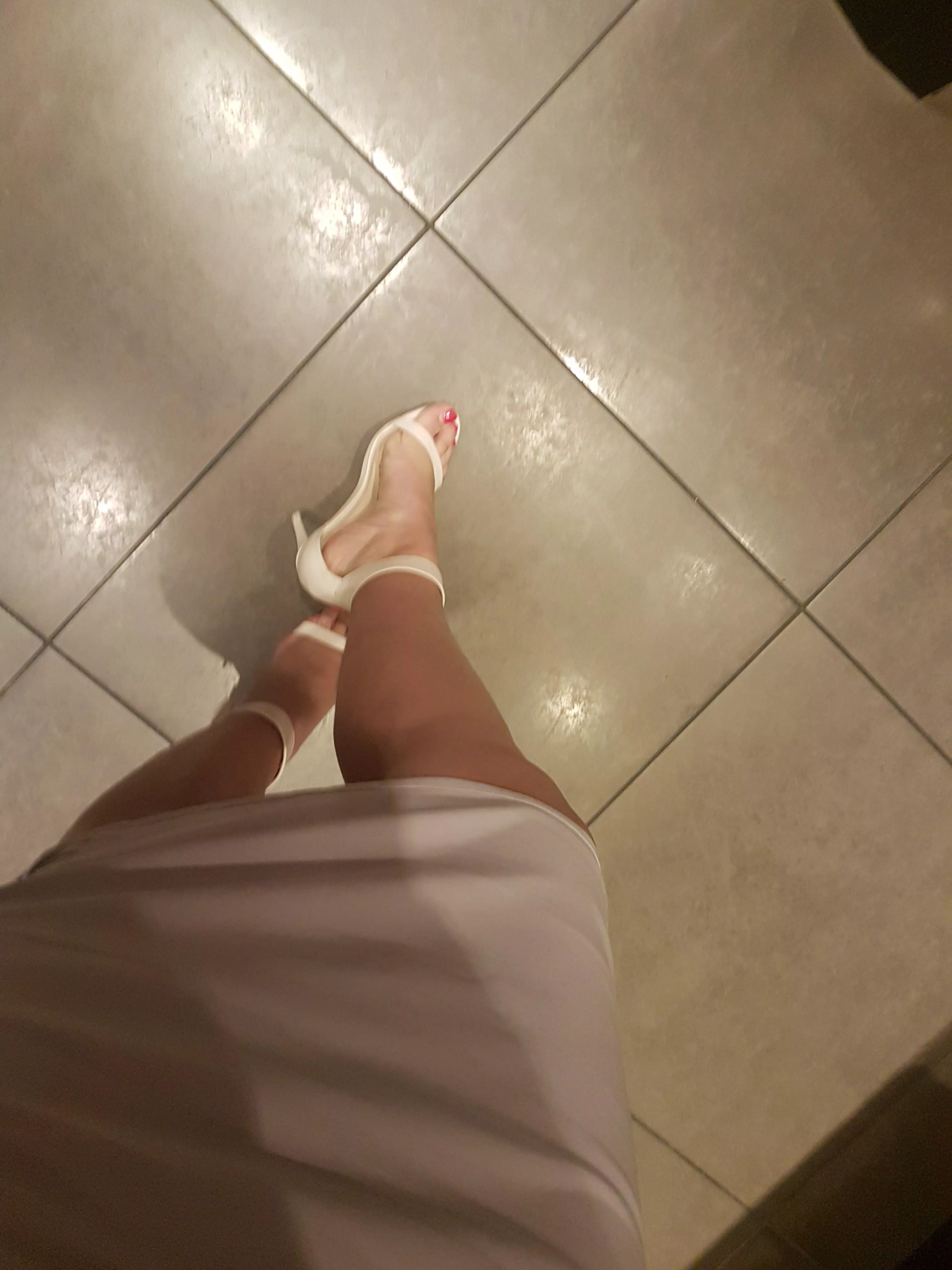 They bring out my pink toenails . Don't you think ?