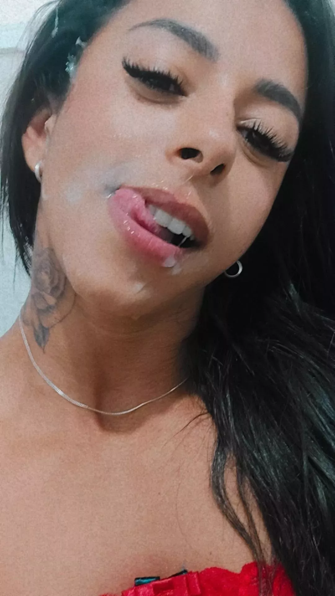 they say it moisturizes 🤤 they say it moisturizes 🤤