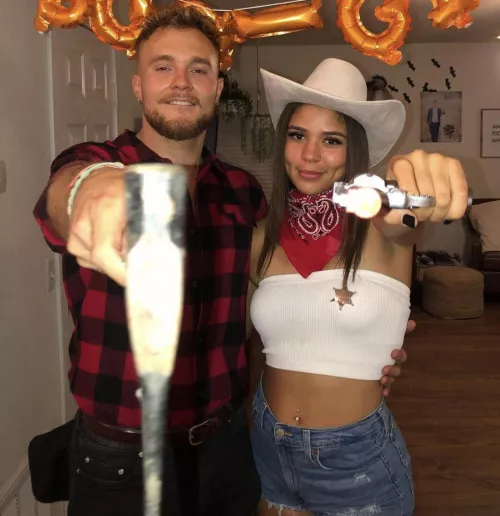 Theyโre both HOT๐ฅ