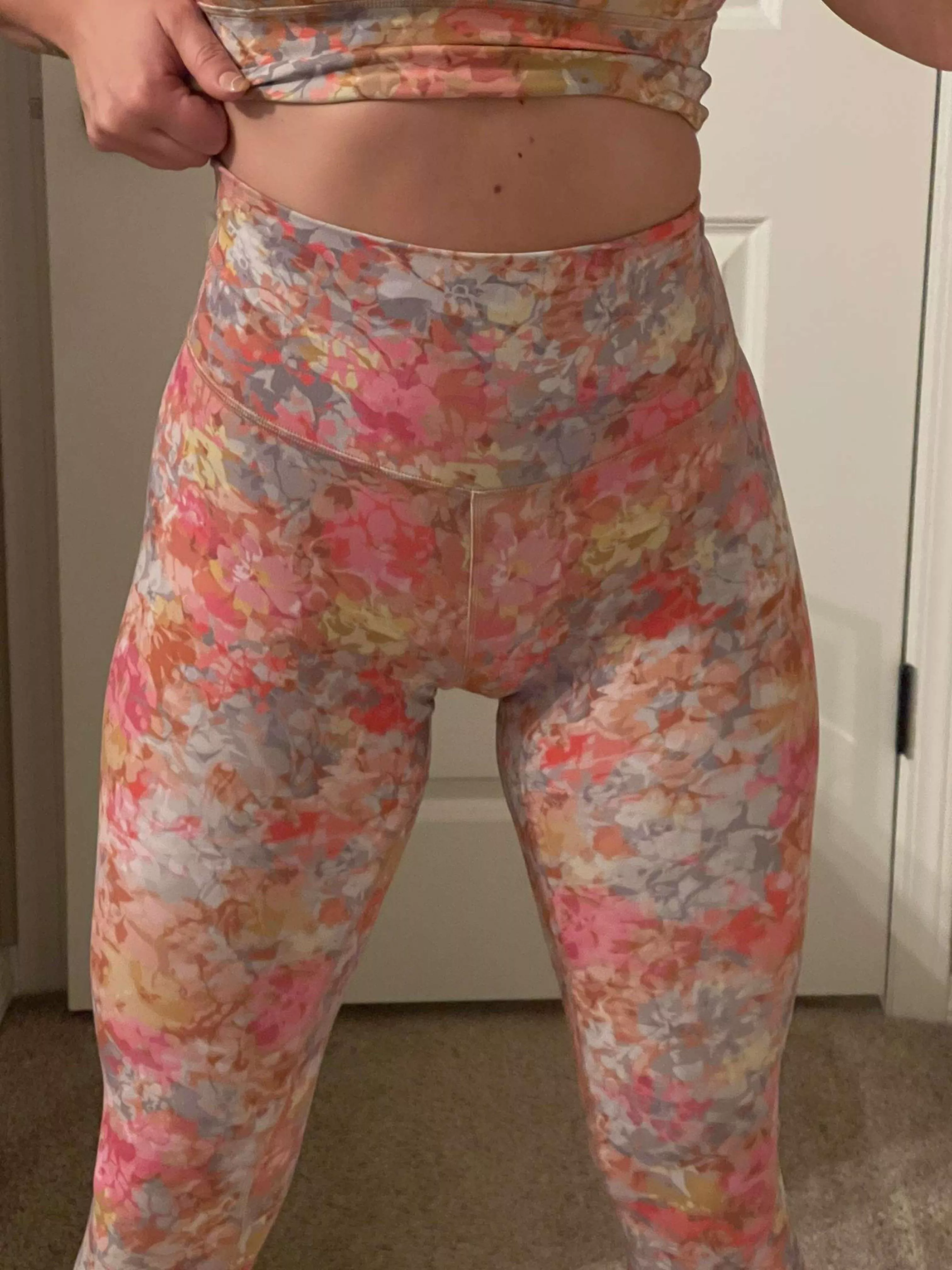 Thicc thighs save lives ;) Thicc thighs save lives ;)